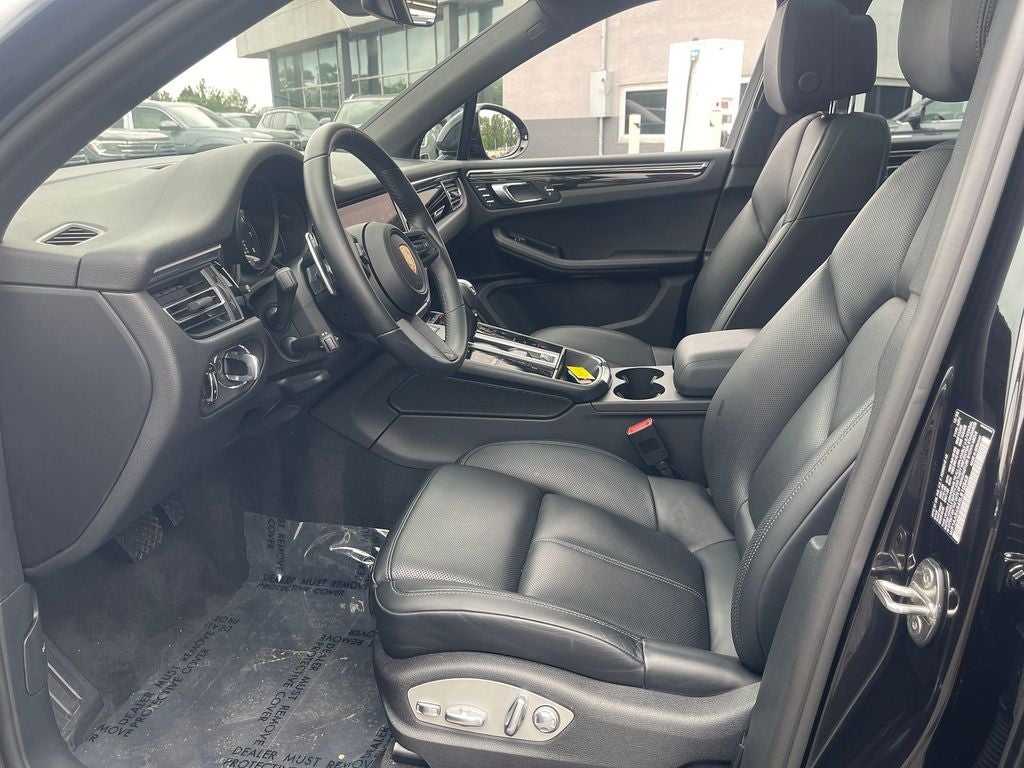 2024 Porsche Macan Base