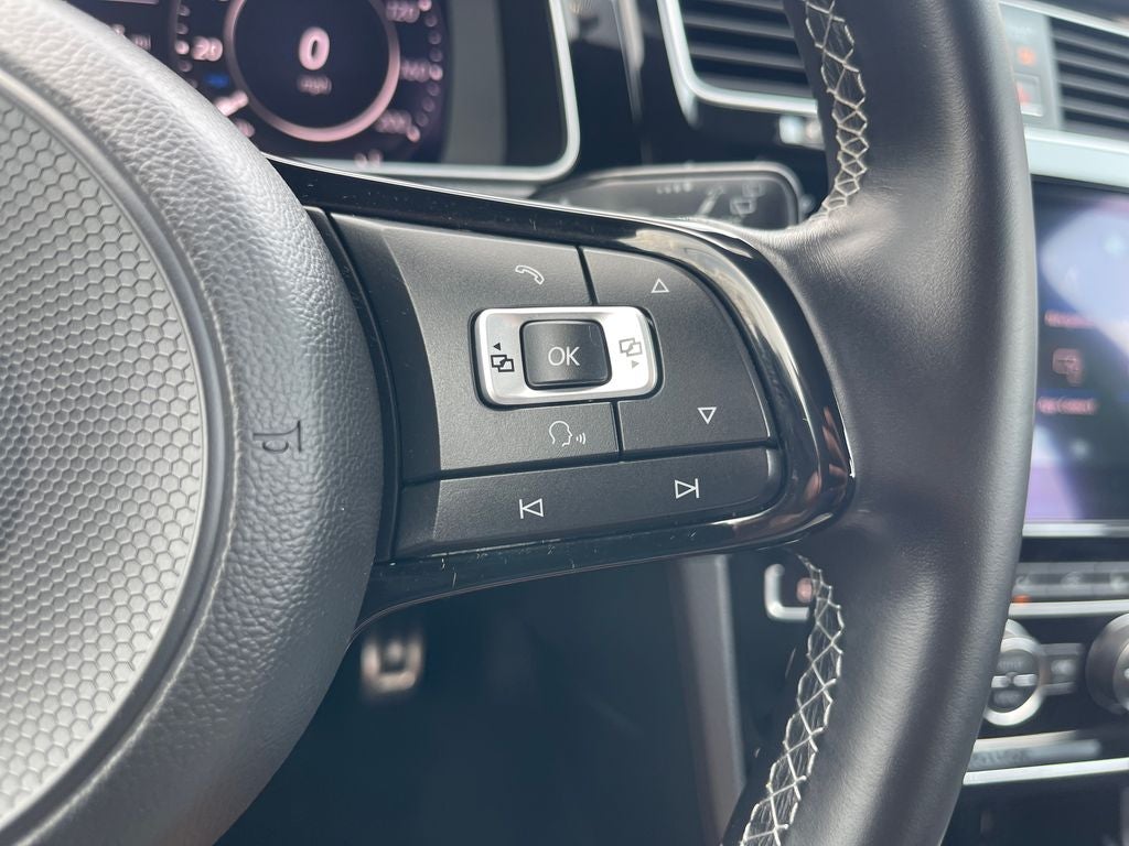 2018 Volkswagen Golf R DCC & Navigation 4Motion
