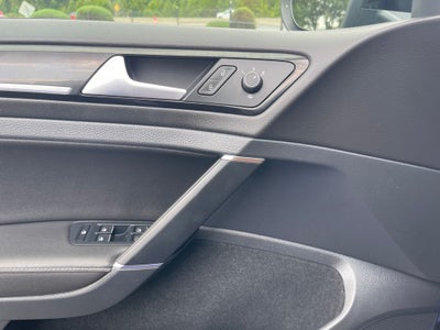 2018 Volkswagen Golf R DCC & Navigation 4Motion