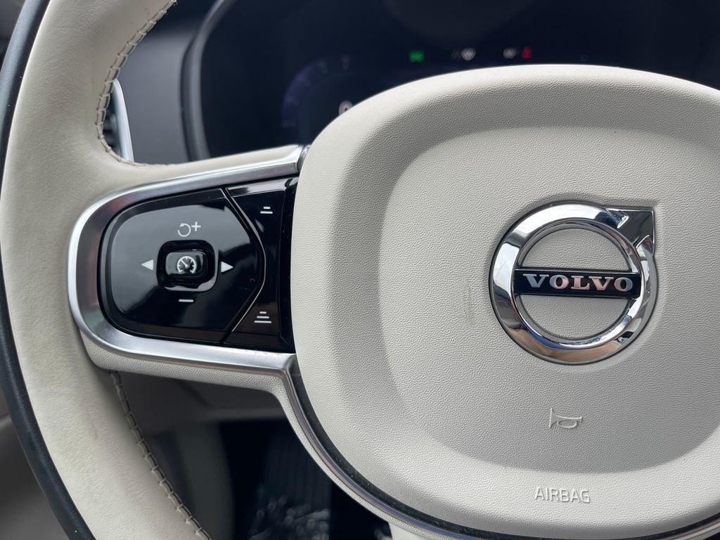 2023 Volvo XC90 Recharge Plug-In Hybrid T8 Plus Bright Theme 7 Passenger