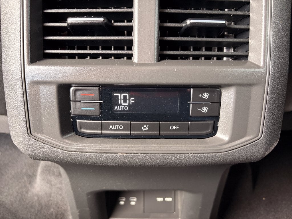 2023 Volkswagen Atlas 2.0T SE w/Technology