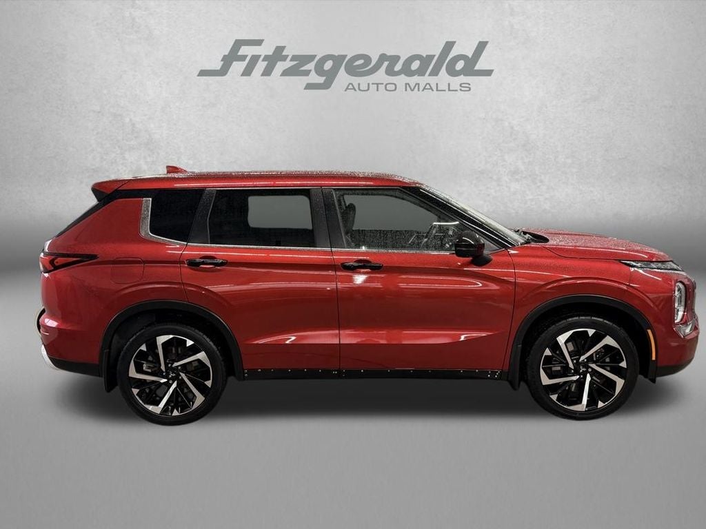 2022 Mitsubishi Outlander SE