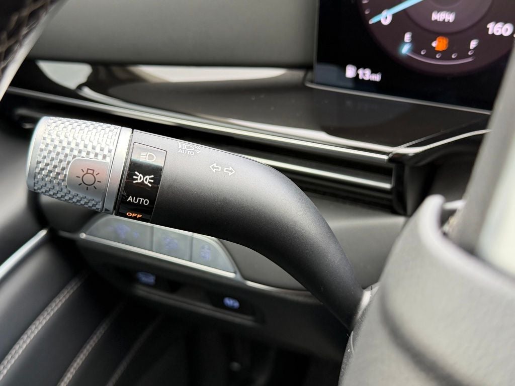 2025 Genesis GV80 2.5T