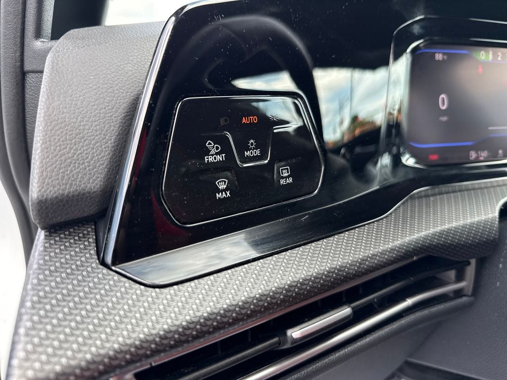 2024 Volkswagen Golf R 2.0T