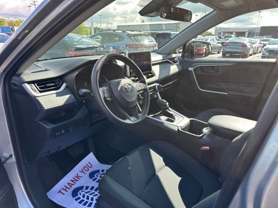 2024 Toyota RAV4 LE