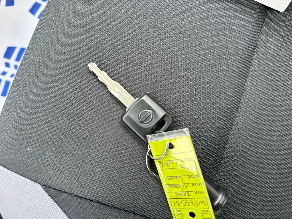 2025 Nissan Versa 1.6 S