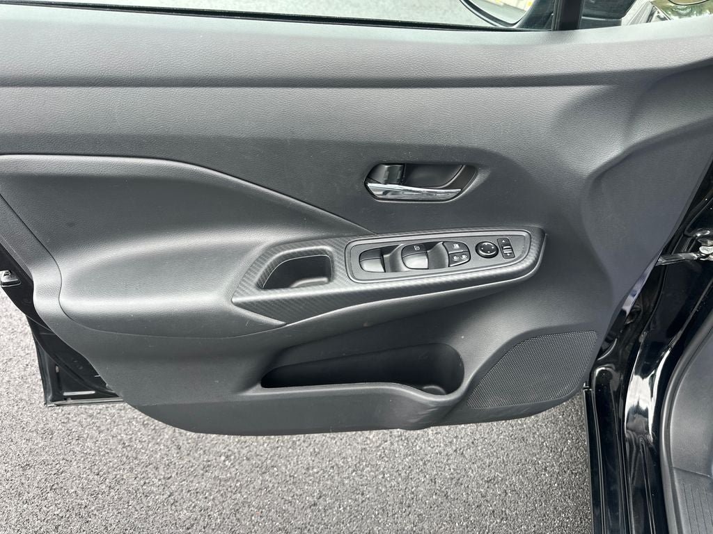 2023 Nissan Versa 1.6 SV