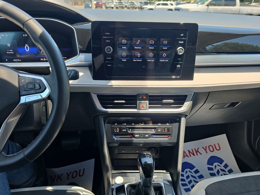 2025 Volkswagen Taos 1.5T SE