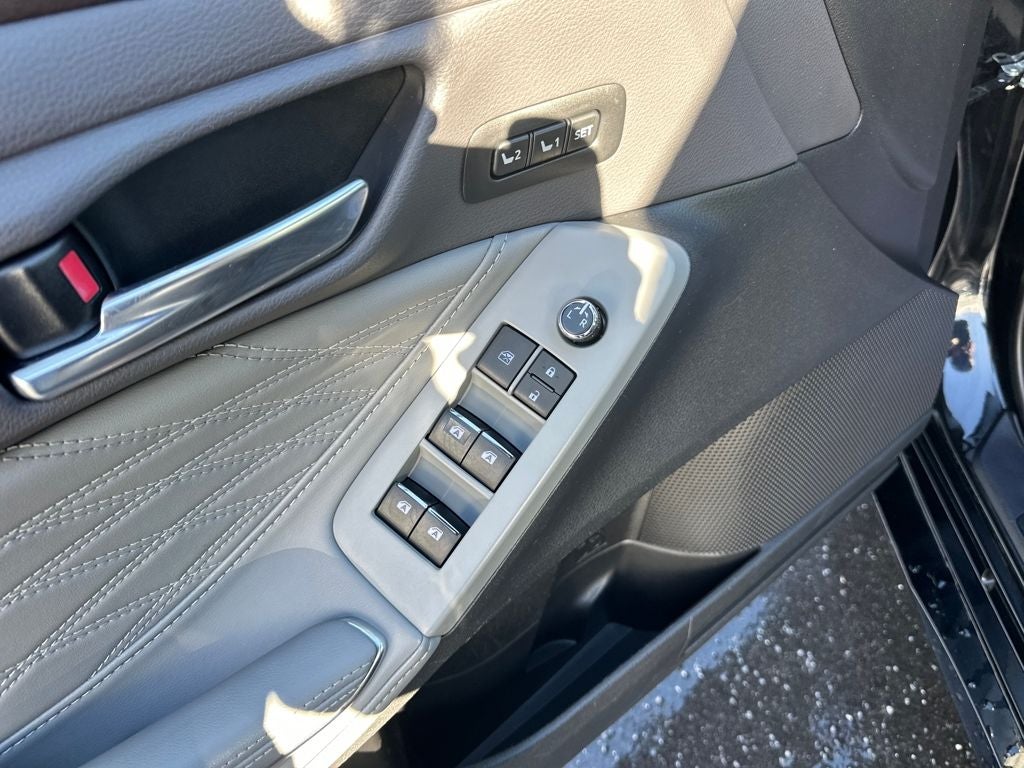 2020 Toyota AVALON HYBRID Limited