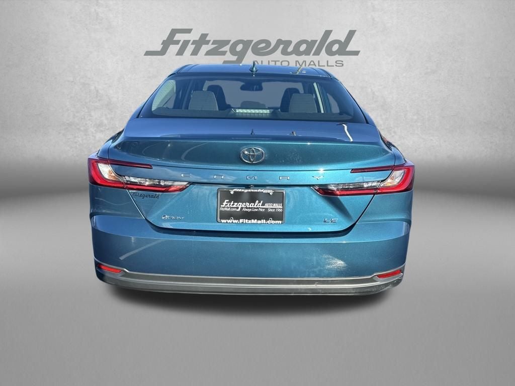 2025 Toyota CAMRY LE