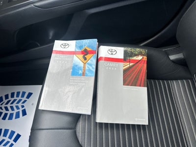 2024 Toyota CAMRY SE