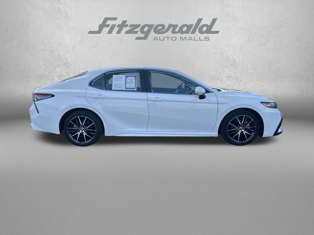 2023 Toyota CAMRY SE