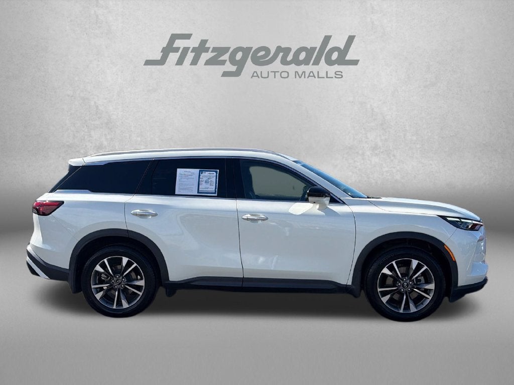 2023 INFINITI QX60 LUXE