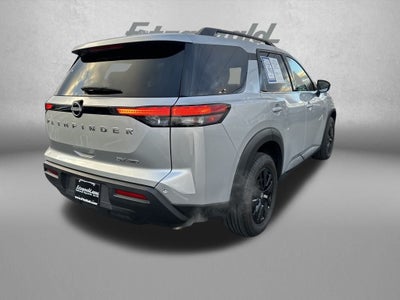 2024 Nissan Pathfinder SV