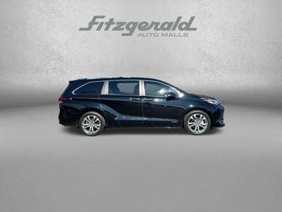 2021 Toyota Sienna Platinum 7 Passenger