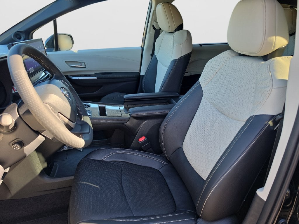 2026 Toyota Sienna Platinum 7 Passenger