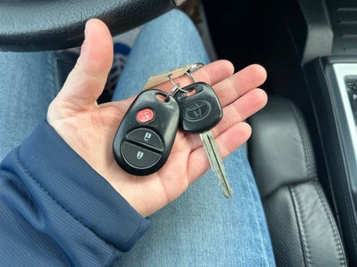 2014 Toyota Tundra Platinum 5.7L V8