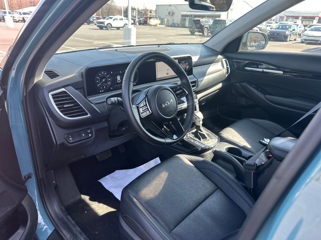 2025 Kia Seltos EX