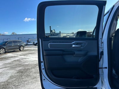 2020 RAM 1500 Big Horn Crew Cab 4x4 6'4' Box