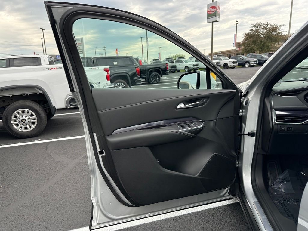 2022 Cadillac XT4 AWD Luxury