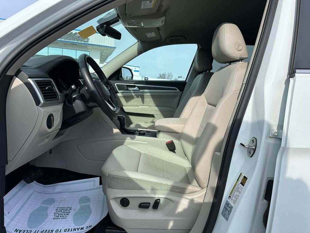 2021 Volkswagen Atlas 3.6L V6 SE w/Technology