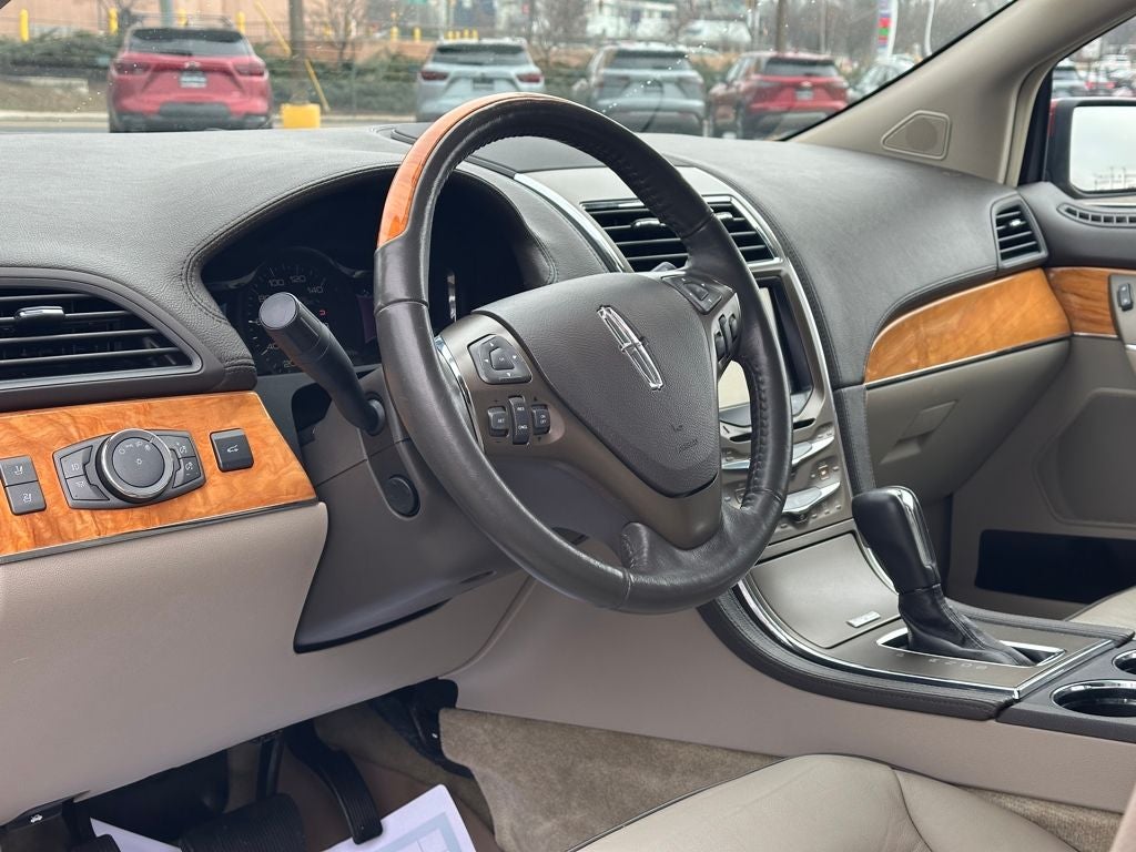 2015 Lincoln MKX Base