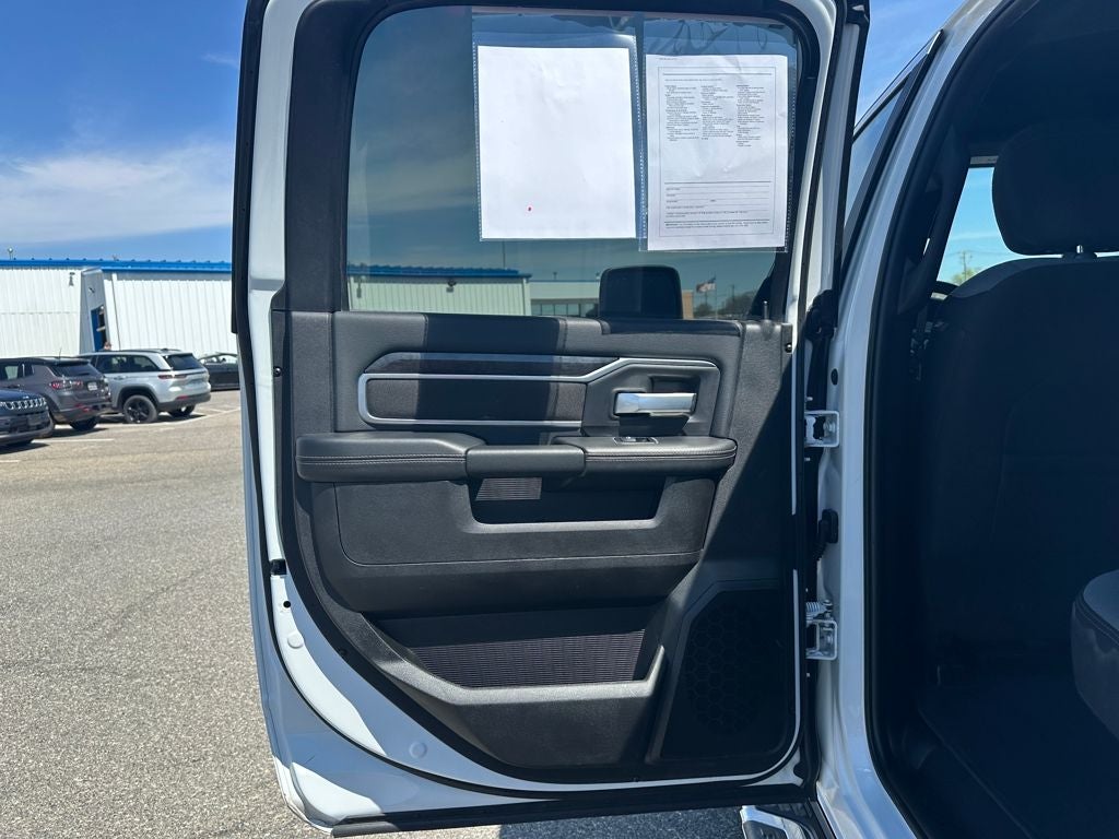 2024 RAM 2500 Big Horn Crew Cab 4x4 6'4' Box