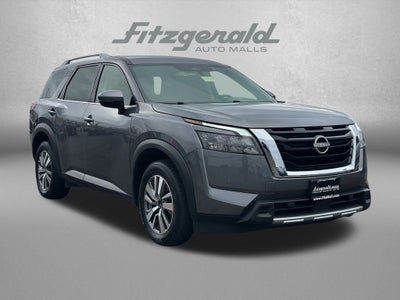 2025 Nissan Pathfinder SL 4WD