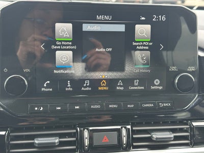 2025 Nissan Pathfinder SL 4WD