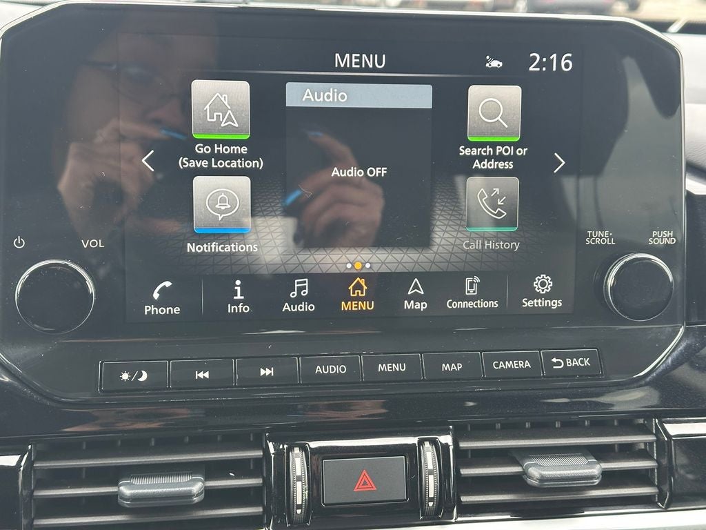 2025 Nissan Pathfinder SL 4WD