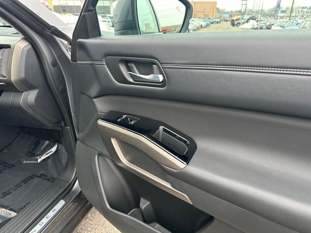 2023 Nissan Pathfinder Platinum 4WD