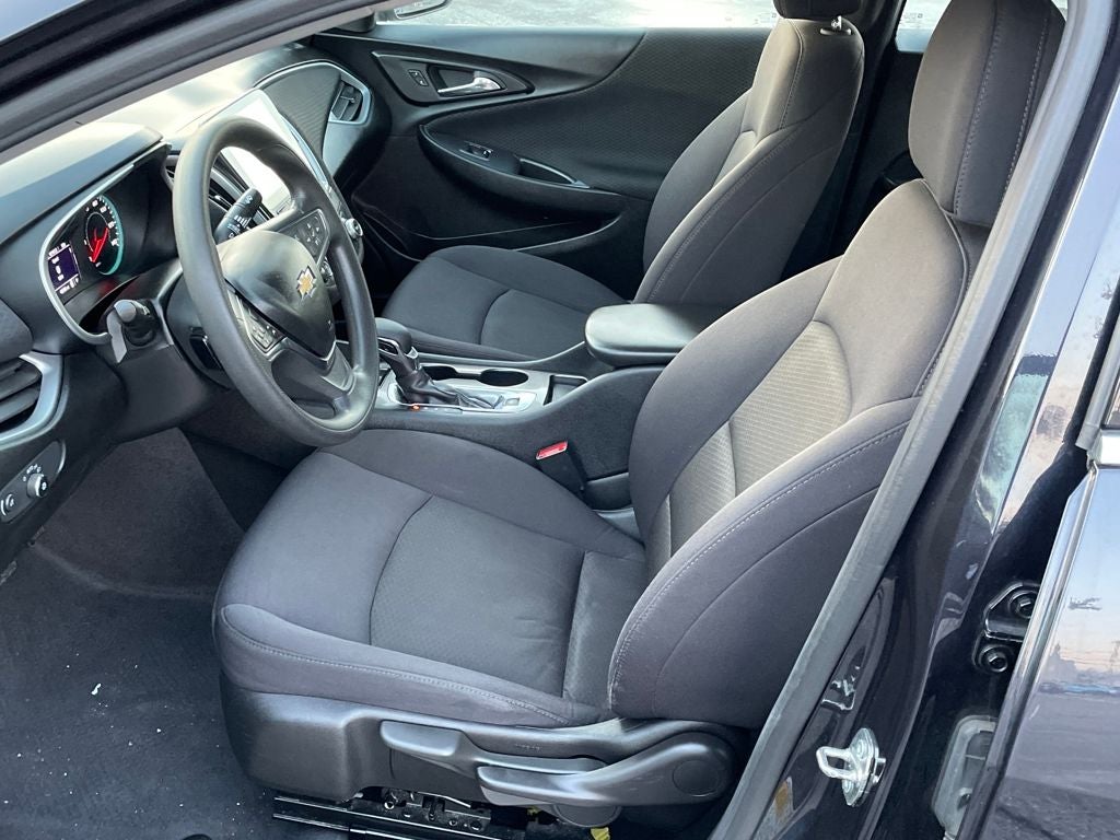 2023 Chevrolet Malibu LS 1LS