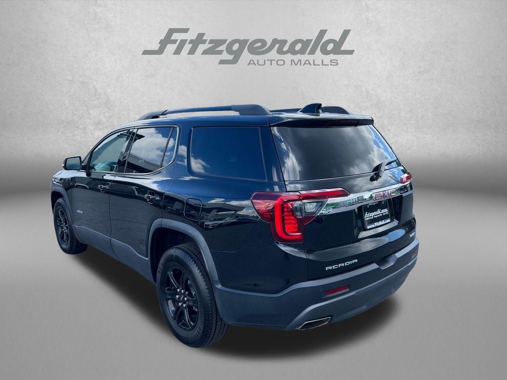 2021 GMC Acadia AT4