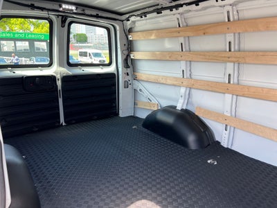 2025 GMC Savana 2500 Work Van