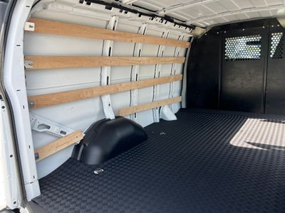 2025 GMC Savana 2500 Work Van