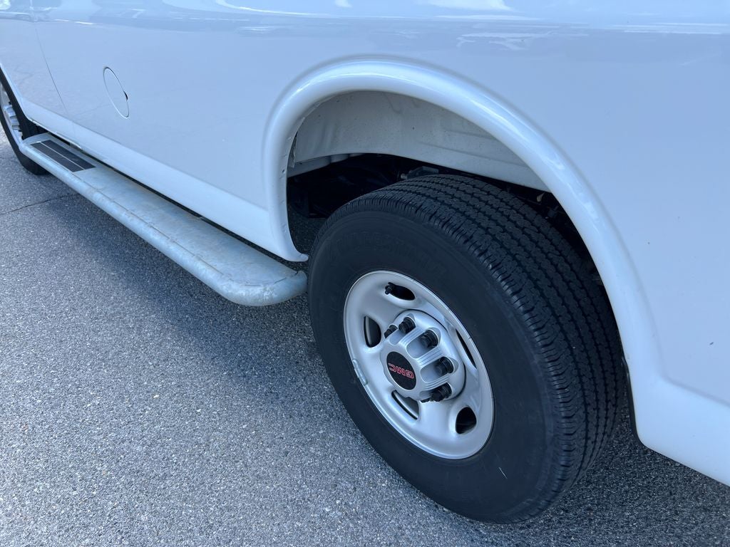 2025 GMC Savana 2500 Work Van