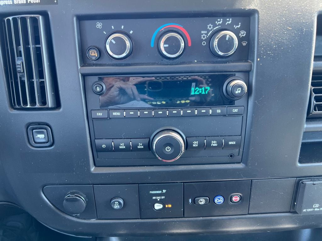2025 GMC Savana 2500 Work Van