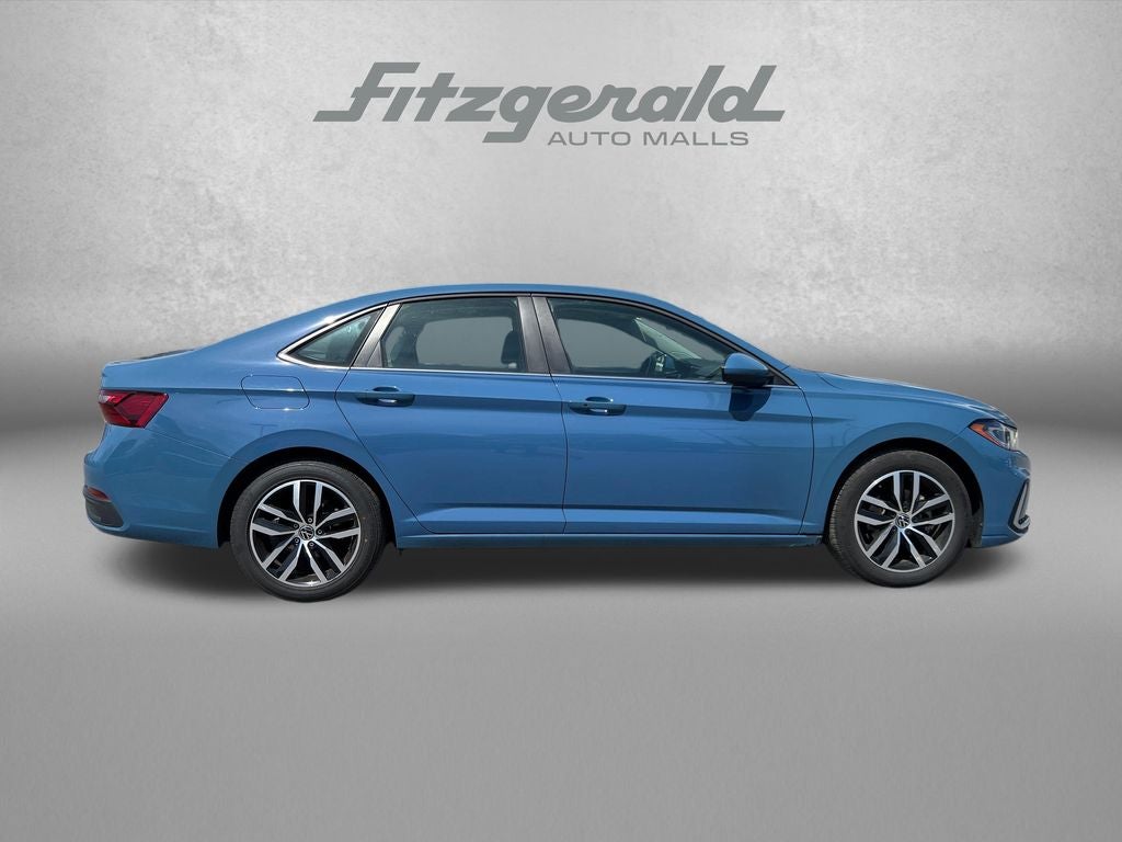 2025 Volkswagen Jetta 1.5T SE