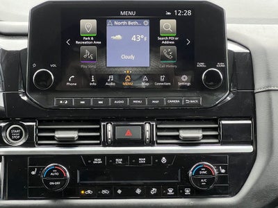 2022 Nissan Pathfinder SL