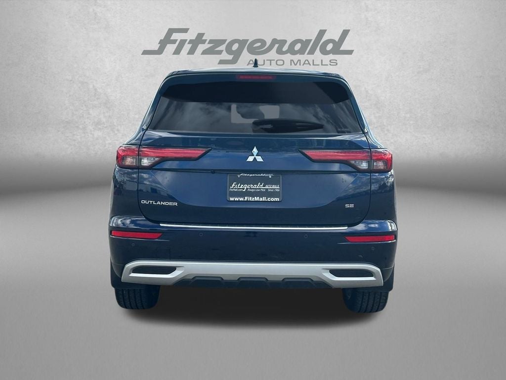 2022 Mitsubishi Outlander SE