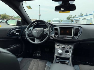 2016 Chrysler 200 S