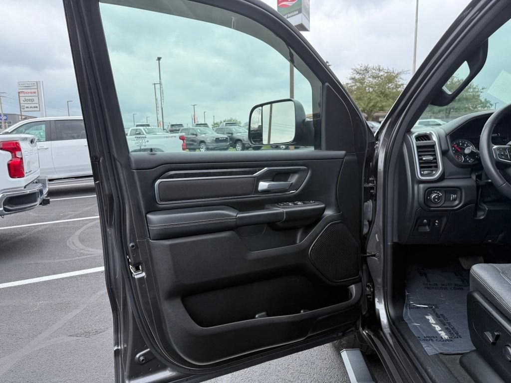 2024 RAM 1500 Big Horn Crew Cab 4x4 5'7" Box