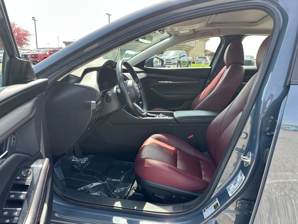 2024 Mazda Mazda3 Sedan 2.5 S Carbon Edition
