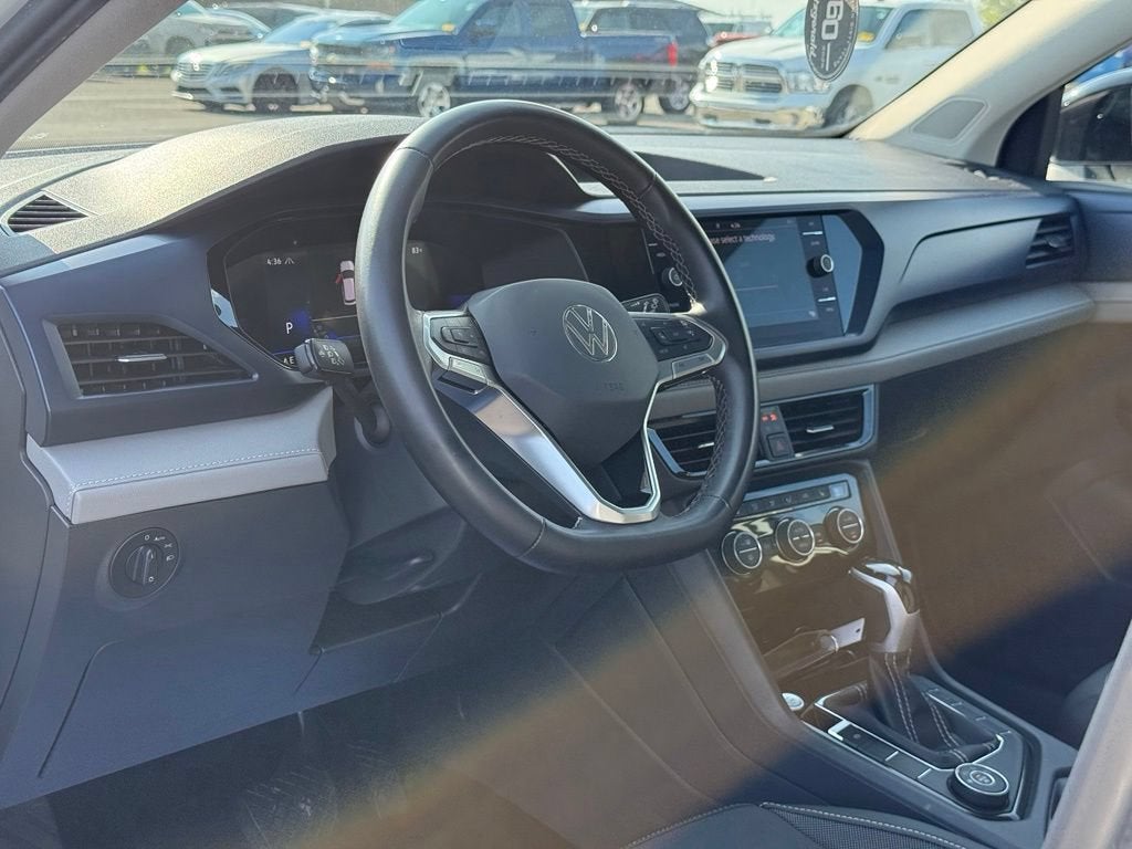 2024 Volkswagen Taos 1.5T SE