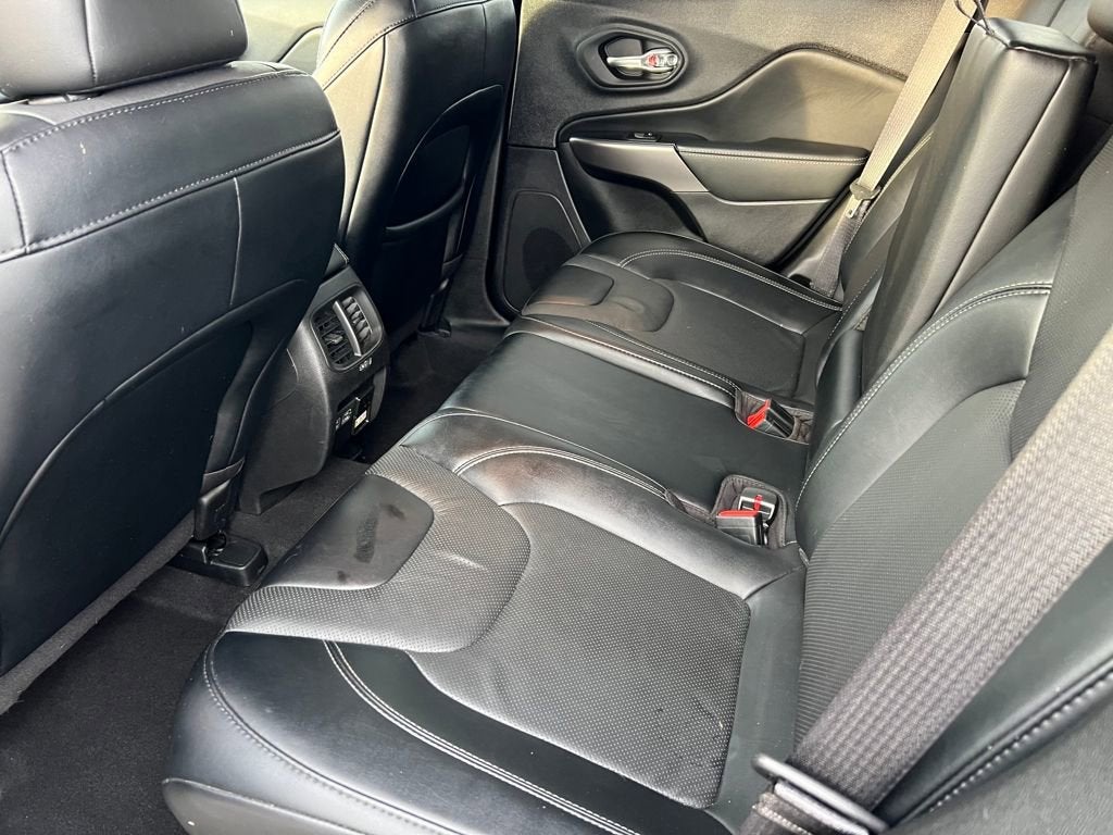 2022 Jeep Cherokee Latitude Lux