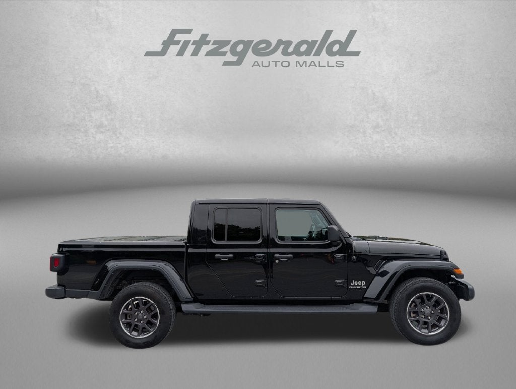 2022 Jeep Gladiator Overland