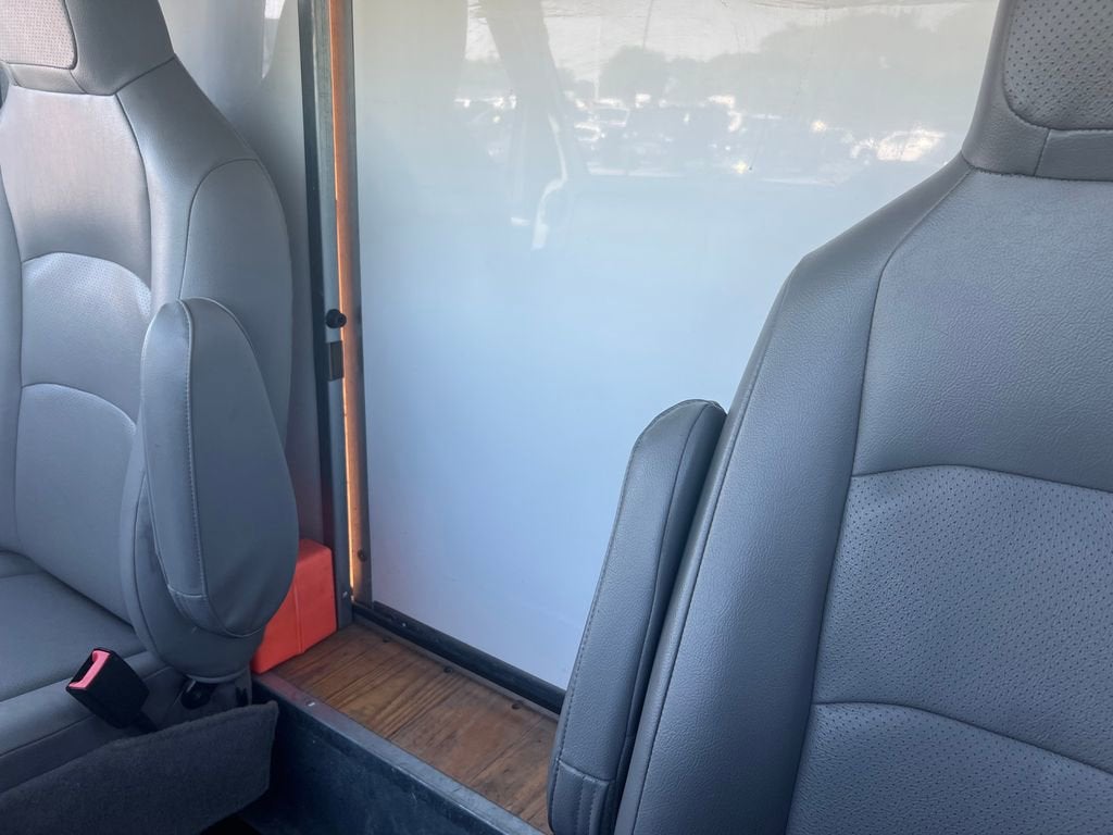 2024 Ford E-Series Cutaway E-350