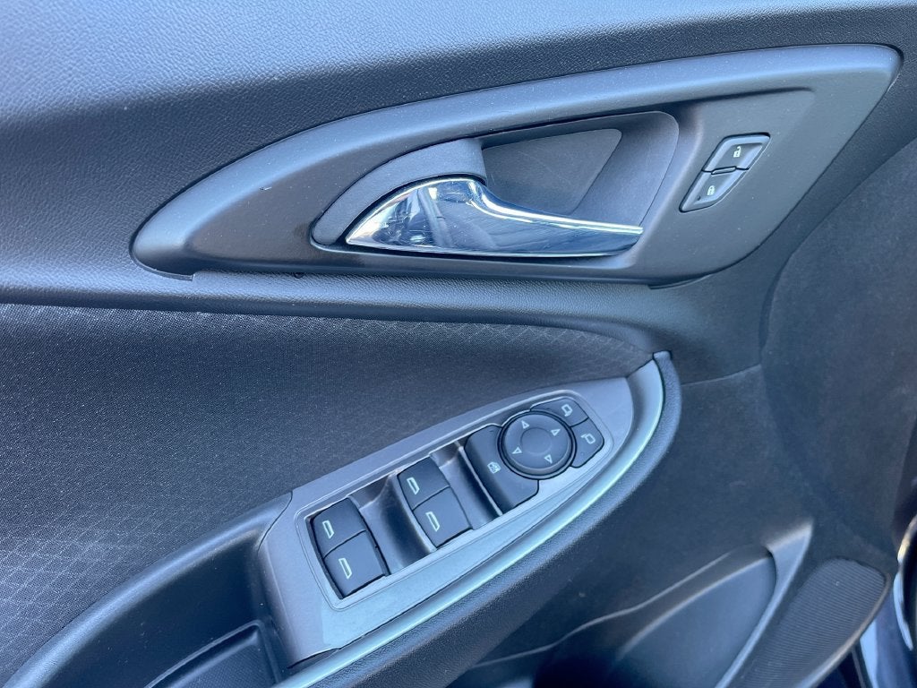 2023 Chevrolet Malibu LS