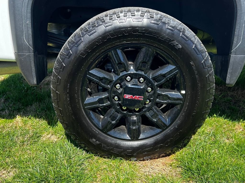 2025 GMC Sierra 2500 HD AT4