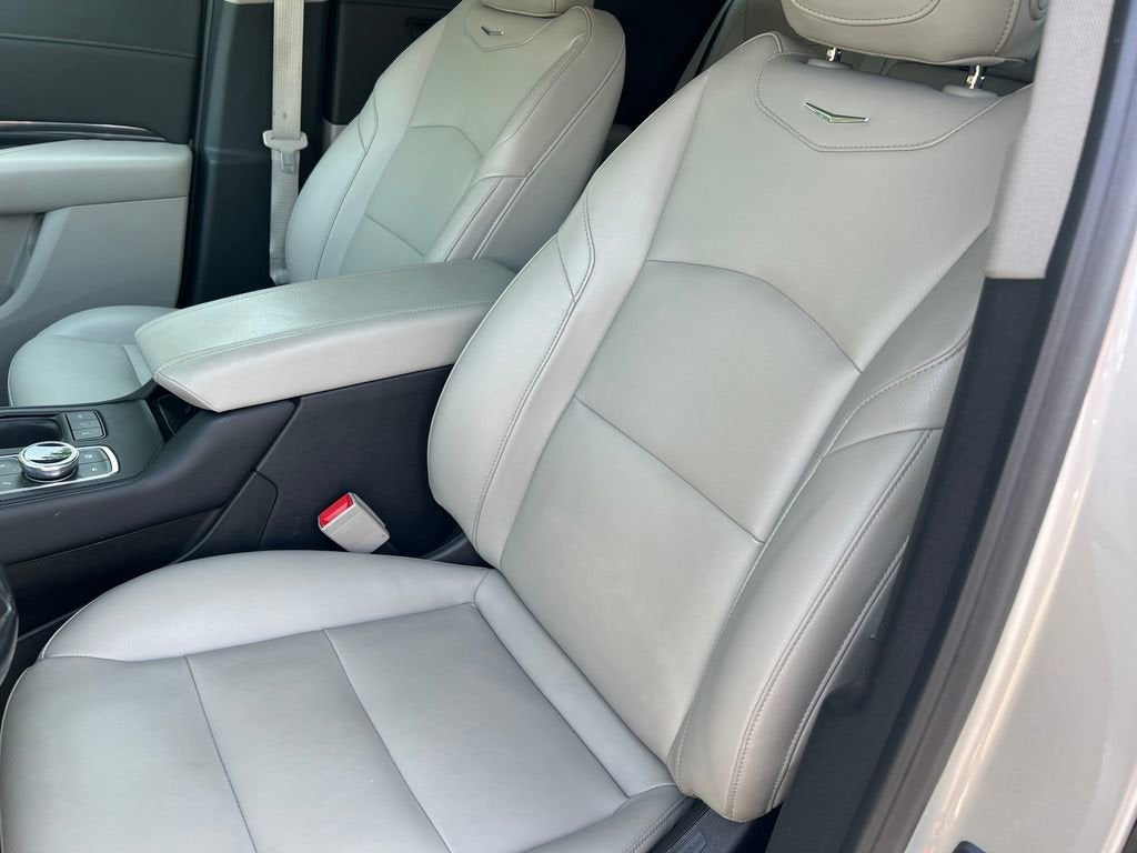 2021 Cadillac XT4 AWD Luxury